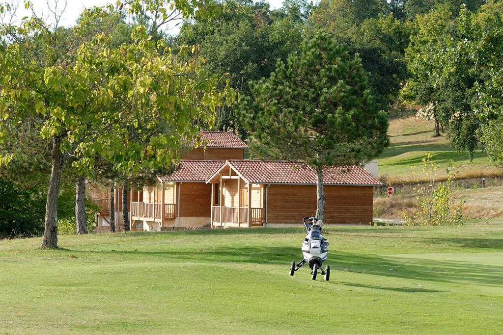 Madame Vacances - Residence Du Golf D'Armagnac Eauze Cameră foto