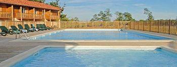 Madame Vacances - Residence Du Golf D'Armagnac Eauze Exterior foto